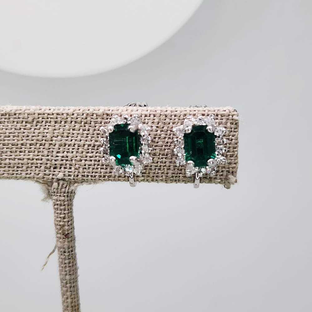 Vtg Sterling Silver Rhodium Plated Simulated Emerald Halo Stud Clip Earrings